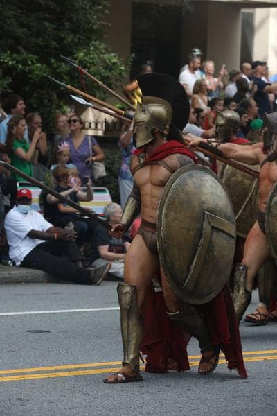 File:Parade Spartan.jpg