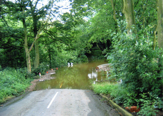 File:Alvechurch Highway Yet Another Summer Flood 2007 - geograph.org.uk - 2946189.jpg