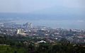 Panorama wilayah Teluk Betung dari atas Gunung Betung.