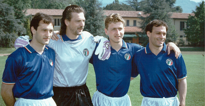 File:Juventus Italia 90.png