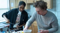 “THE BEAR” — “Sundae” — Season 2, Episode 3 (Airs Thursday, June 22nd) Pictured: (l-r) Ayo Ebebiri as Sydney Adamu, Jeremy Allen White as Carmen “Carmy” Berzatto. CR: Chuck Hodes/FX.