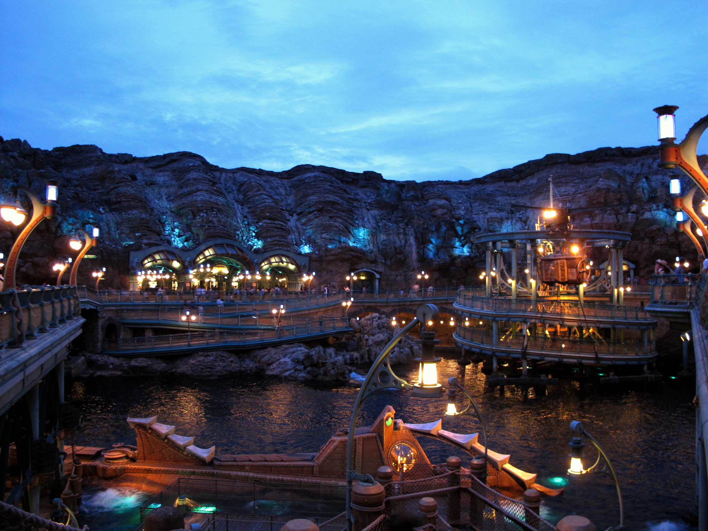 HQ Tokyo DisneySea Wallpapers | File 2638.08Kb