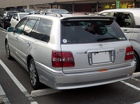 2001–2003 Crown Estate Athlete (JZS171W, Japan)