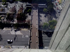 Chinese Culture Center Bridge (completed 1971) over Kearny, facing west towards Portsmouth Square