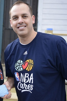 Vogel smiling