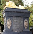 Monument to the July victims