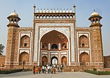 The main gateway (darwaza)