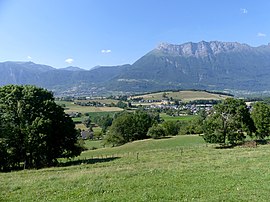 A general view of Châteauneuf