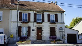 The town hall in Villers-le-Château