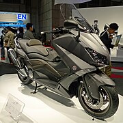 Mega-scooter Yamaha TMAX