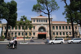 Central de los servicios postales, Saigón, Vietnam.