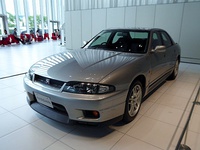 Nissan Skyline GT-R 4 puertas Autech Version 40 aniversario