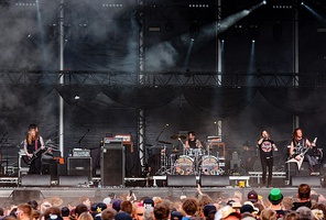 DevilDriver performing in 2018