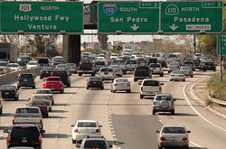 Signage along northbound U.S. Route 101, reflecting the different lexicon usage between Southern and Northern California.Left: signage at the 110 Freeway interchange in Los Angeles, with the leftmost sign for the 101 freeway north listing both its name, the Hollywood Freeway, as well as its destination, Ventura.Right: signage at the Interstate 80 interchange in San Francisco, with the leftmost sign for US 101 north listing only its destination, the Golden Gate Bridge.