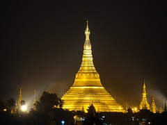 Shwedagon Pagoda at night