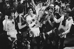 Two moments of the match, (left): Des Bremner, Dieter Hoeneß, Paul Breitner, and Kenny Swain in action; (right): Players of Aston Villa celebrating their victory