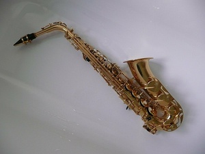 Yamaha YAS-25 alto saxophone