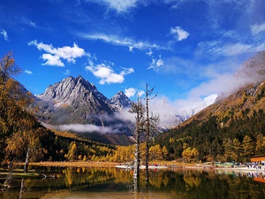 Bipenggou Valley