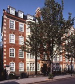 Coleherne Court in Chelsea, London, where Diana lived between 1979 and 1981. An English Heritage blue plaque is located at the address.