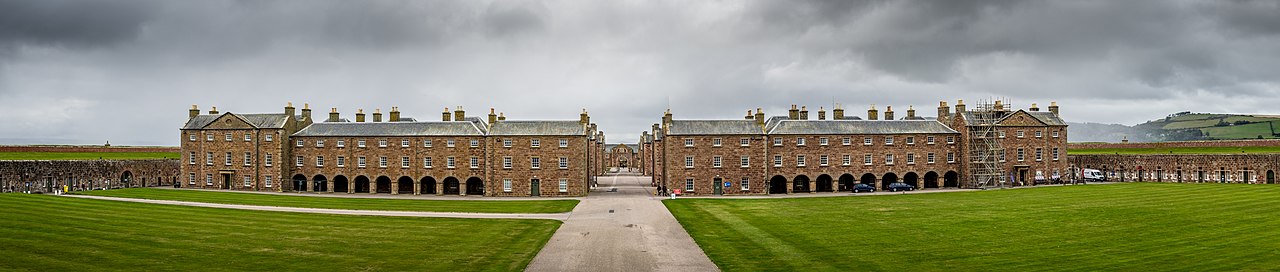  Barracks buildings, Fort George