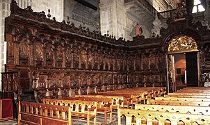 Sillería del coro bajo.