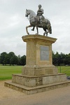 Equestrian statue of George I