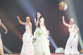 Eva Boto performing "Verjamem" in Baku (2012)