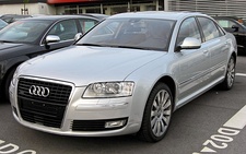 Pre-facelift Audi A8 4.2 quattro