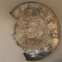 Possible Kushano-Sasanian plate, excavated in Rawalpindi, Pakistan, 350-400 CE.[12] British Museum 124093.[13][14]