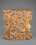 Noh robe; 1750–1800; silk embroidery and gold leaf on silk satin; length: 1.66 m; Metropolitan Museum of Art[95]