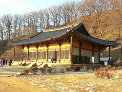 Muryangsujeon hall at Buseoksa temple