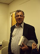 Girish Kasaravalli (left) and Girish Karnad (right)