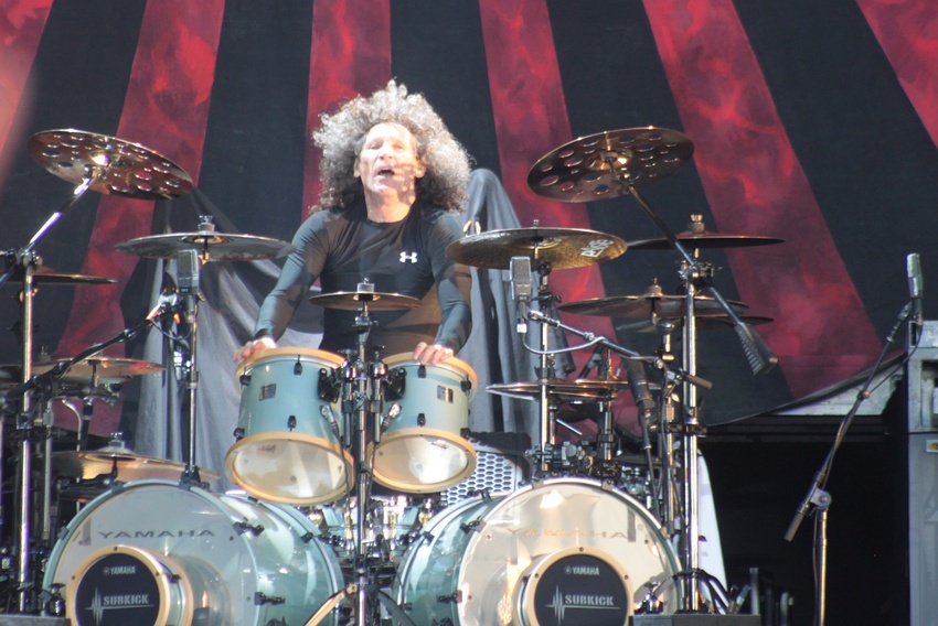 W0959-Hellfest2013 Whitesnake TommyAldridge 68105-Crop.JPG