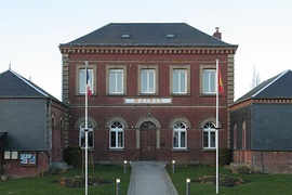 The town hall in Les Trois-Pierres