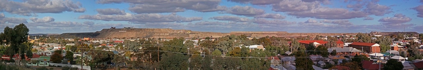  Broken Hill, one of Australia's iconic mining towns, backed by the man-made mullock heaps from the Line of Lode