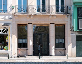 Art Deco wrought iron swags on the balcony of the Banque Buurmans (Rue Royale no. 71), Brussels, Belgium, by G.J. Maugue, 1927