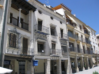 Soportales en la Plaza de Andalucía.