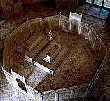 The central chamber with the cenotaphs