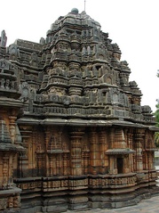 Típico vimana drávida l templo Siddesvara en Haveri, Karnataka