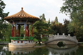 Island pavilion in the Chinese Garden, Zürich (1993)