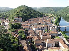 A general view of Luzech