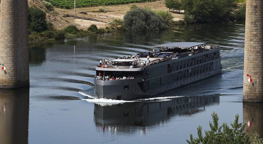 MS Douro Splendour cruise ship