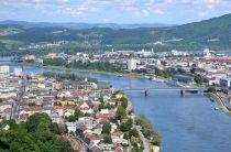 140 passengers evacuated from stranded Danube River cruise amid historic flooding