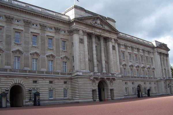 Buckingham Palace (c) Tammy Lo via Flickr