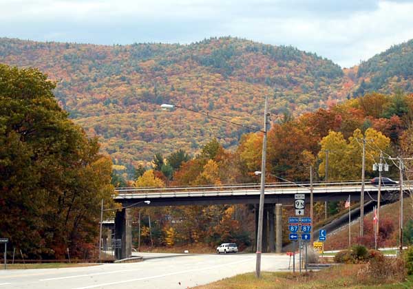 Exit 21 - Lake George, Lake Luzerne: US 9, NY 9N