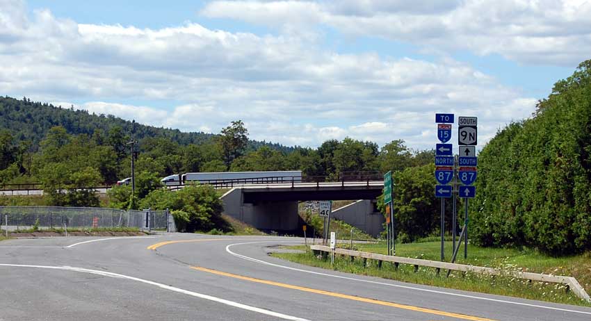 Exit 34 - Keeseville, Ausable Chasm: NY 9N to NY 22, US 9