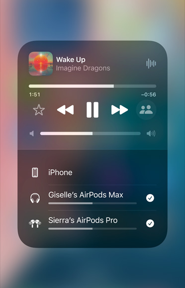 Layar AirPlay di iPhone menunjukkan cara mudah berbagi streaming audio antara dua set AirPods.