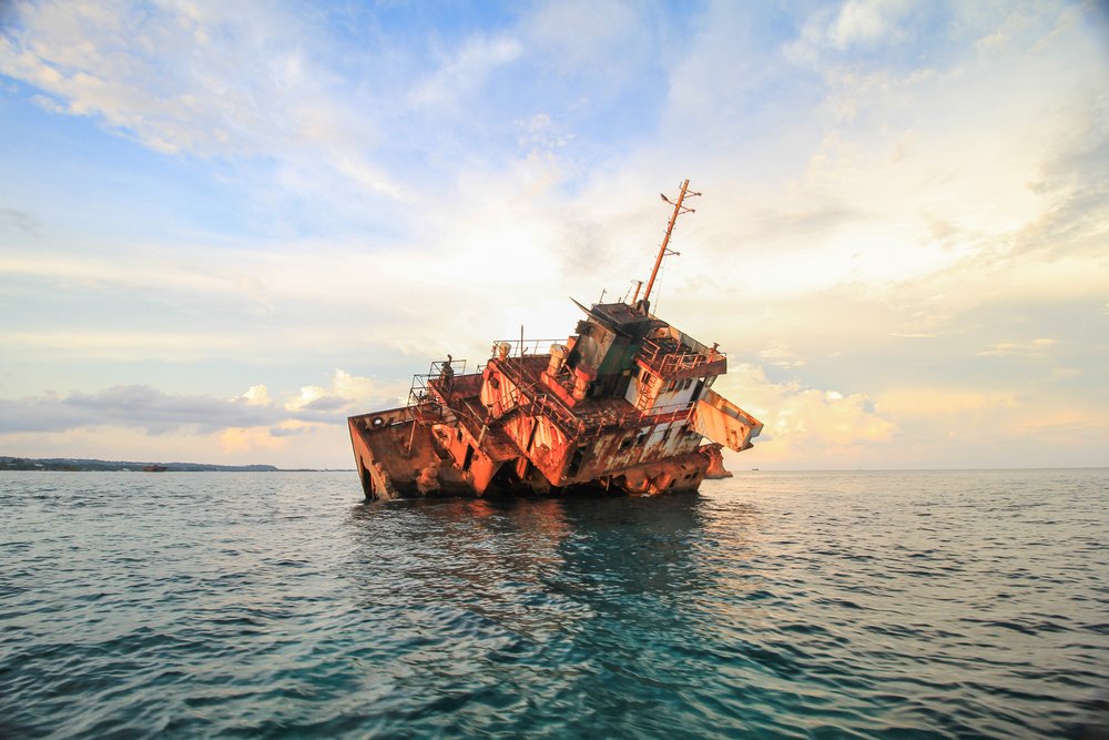 shipwreck in Colombia