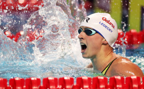 Katie Ledecky Race Moment HD Wallpapers