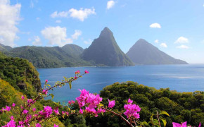 Saint Lucia Coastal Scenery Desktop Wallpaper